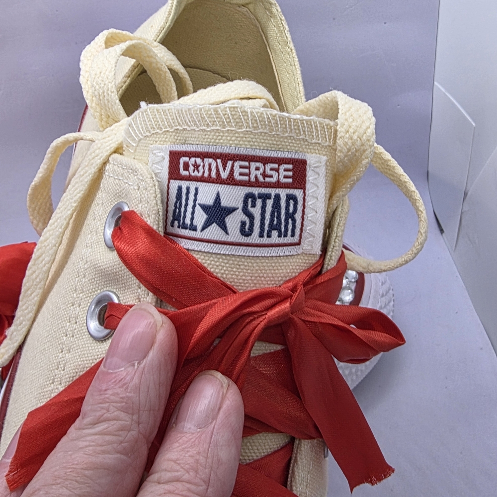 Converse Womens 9 Ladies Cream Sneakers Red Crystal Embellished Accents All Star - Picture 7 of 14